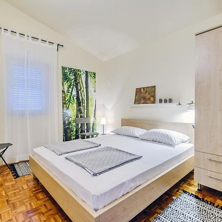 Apartman Veronika ザダル エクステリア 写真